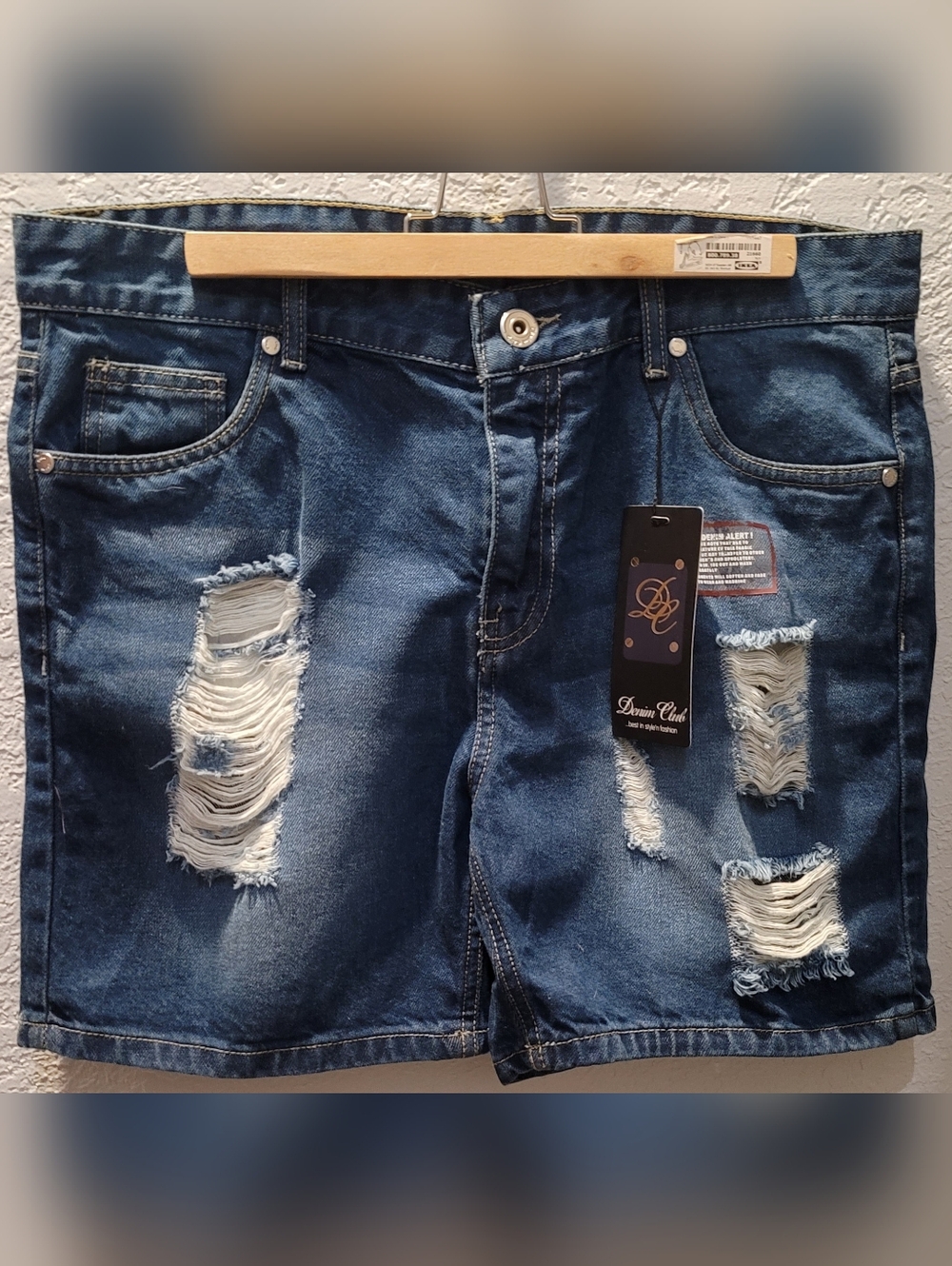Men's Relaxed Ripped Blue Jeans